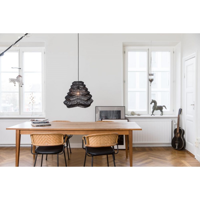 Czarna lampa wiklinowa Vilda Watt&Veke