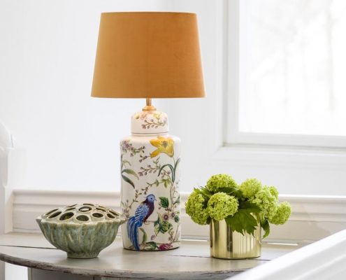 Ceramiczna lampa stolowa w kwiaty i ptaki Lina