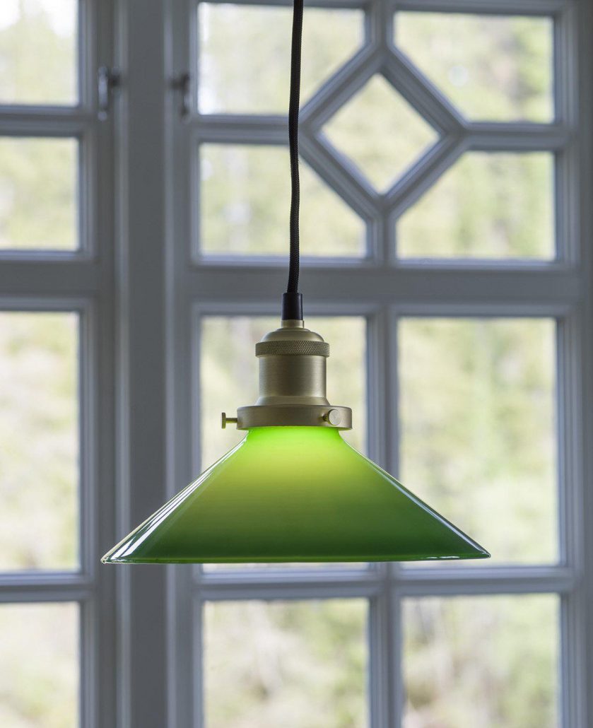 Szklana lampa stozek warsztatowa August