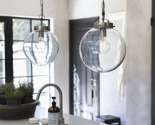 Lampy kule szklane, rattanowe, tekstylne. Klasyka łączy się z nowoczesnością 12 Lampy szklane kule Bretagne PR Home
