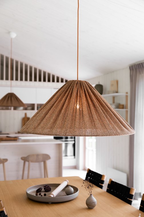 Lniana lampa rustykalna modern farmhouse stożkowa
