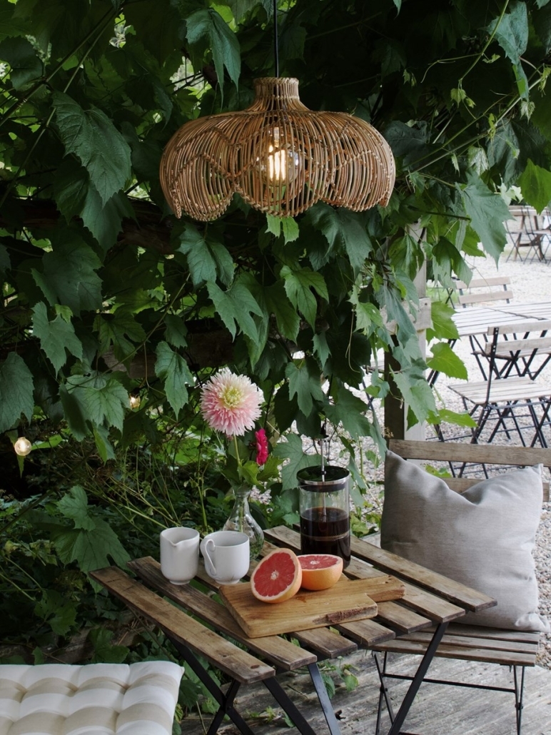 Lampa tarasowa boho rattanowa zewnętrzna kwiat